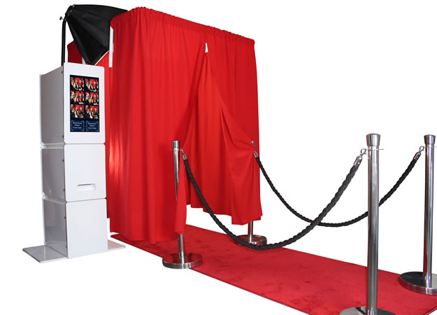our basic photobooth with red trim
